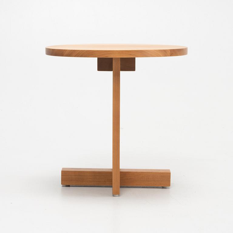 Chris Martin,  a '4PM Table', Massproductions.