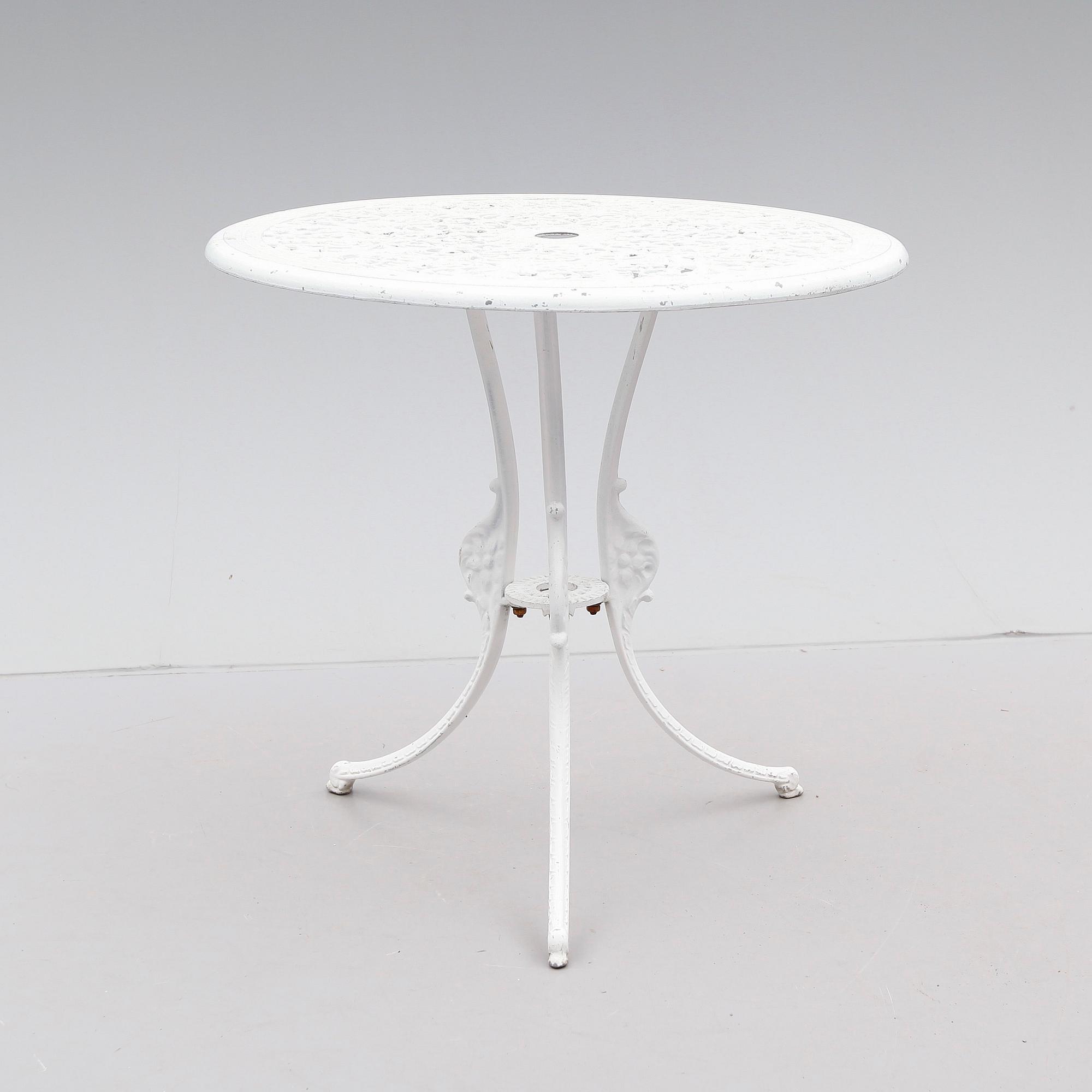 TRÄDGÅRDSBORD OCH STOLAR, 4 st, aluminium.