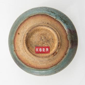 Bowl China Yuan dynasty (1271-1368) glazed stoneware.