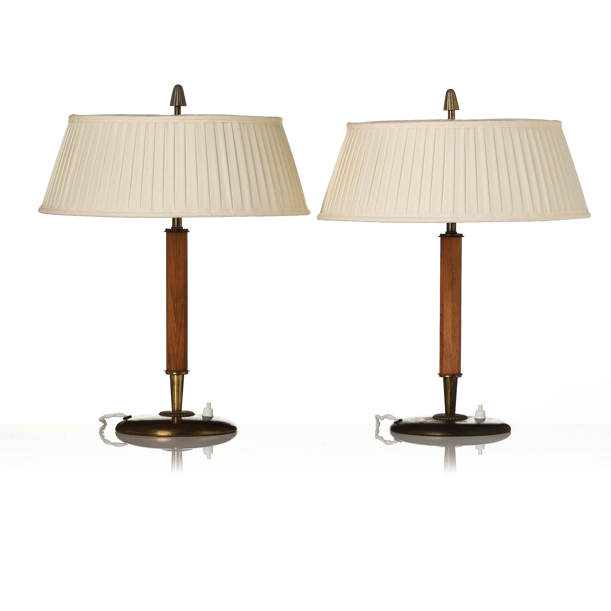 Bertil Brisborg, a pair of table lamps model 32036, Nordiska Kompaniet, Sweden, 1940s-50s.