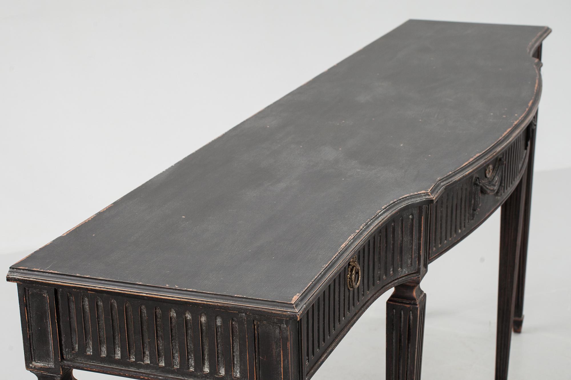SIDEBOARD, Louis XVI-stil 1900-talets början.