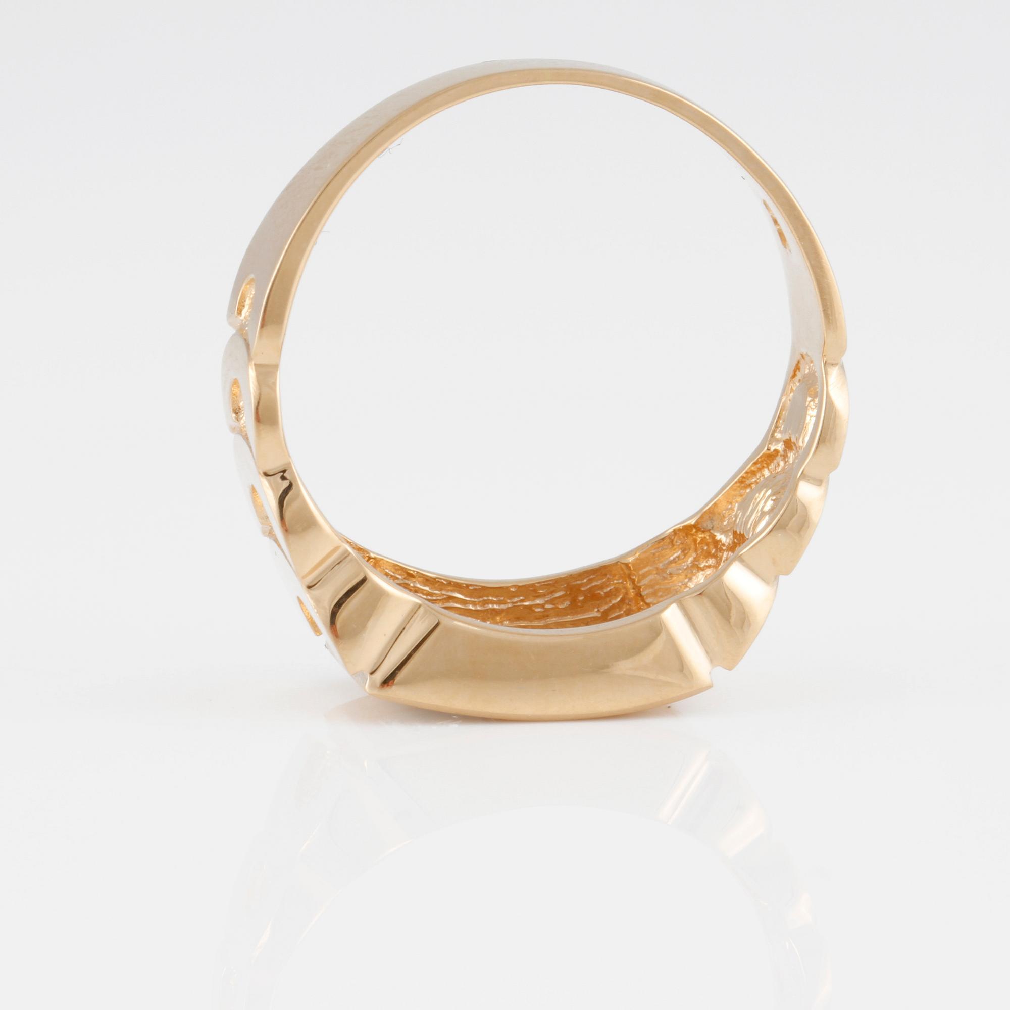 RING, 18K guld med åttkantslipad diamant 0.025 ct, importstämplad. Vikt 4,7 gram.