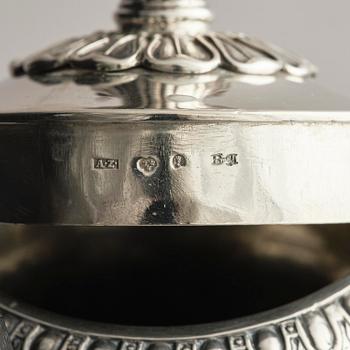 Adolf Zethelius, kaffekanna, silver, Stockholm 1832. Empire.