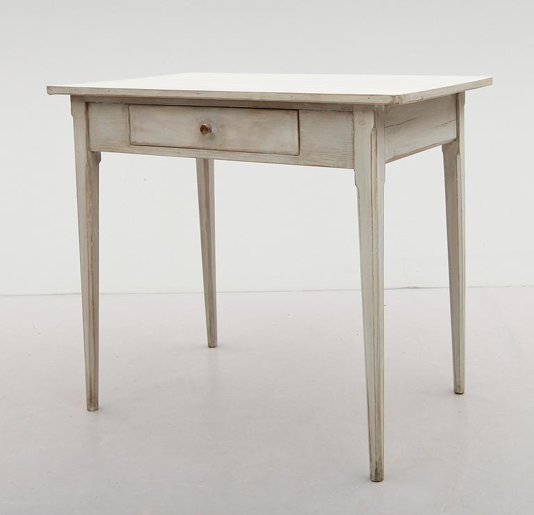 DAMARBETSBORD, 1800-talets första hälft.