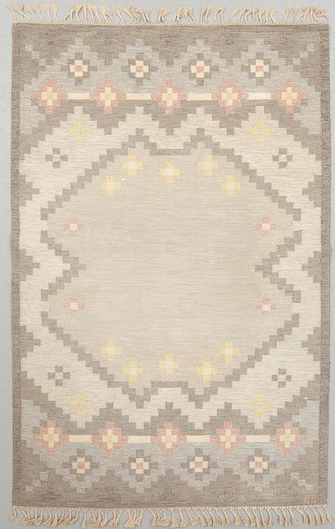 MATTA, rölakan, monogramsignerad GG (Gitt Grännsjö-Carlsson). Ca 253 x 165 cm.