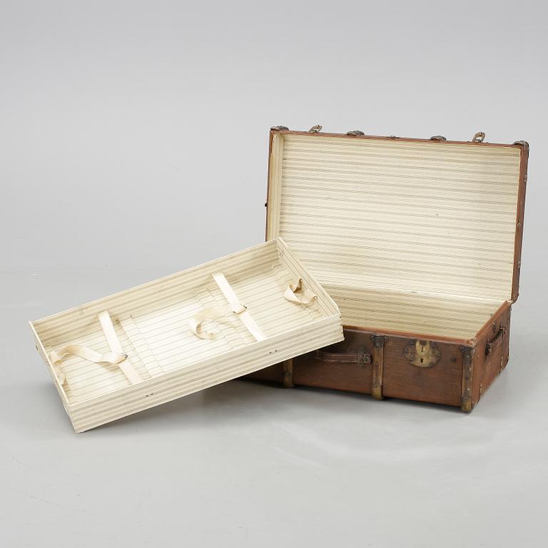 KOFFERT, 1900-talets början.
