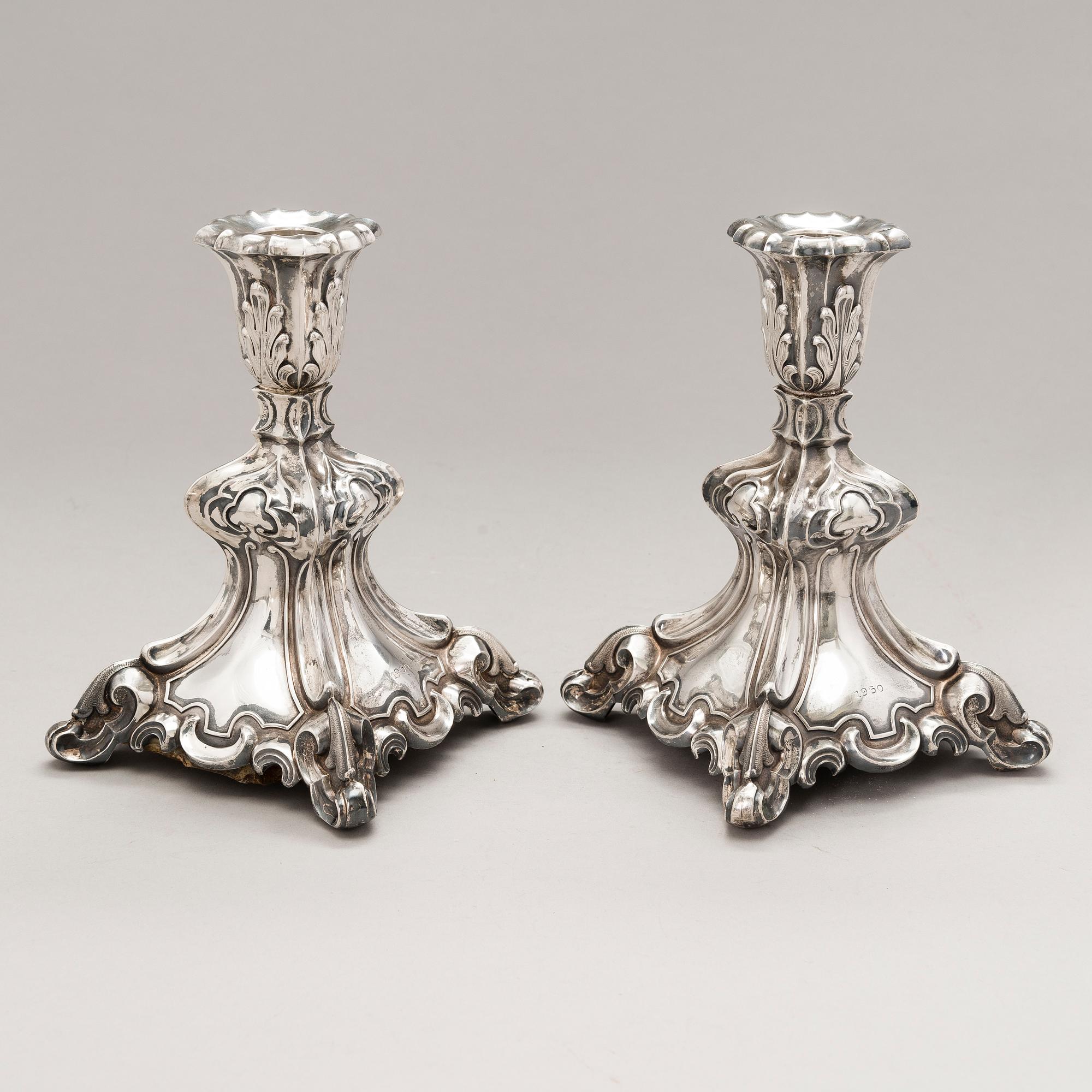 LJUSSTAKAR, ett par, silver, Auran Kultaseppä oy, Åbo 1950.