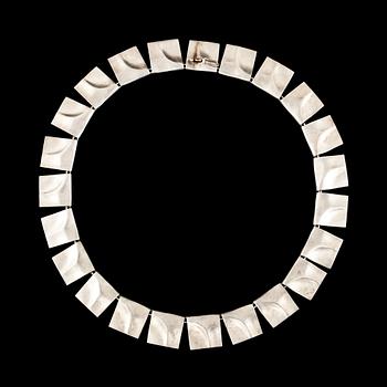 COLLIER, sterling-silver, Lapponia, design Björn Weckström, Finland 1995. Vikt ca 60 g.