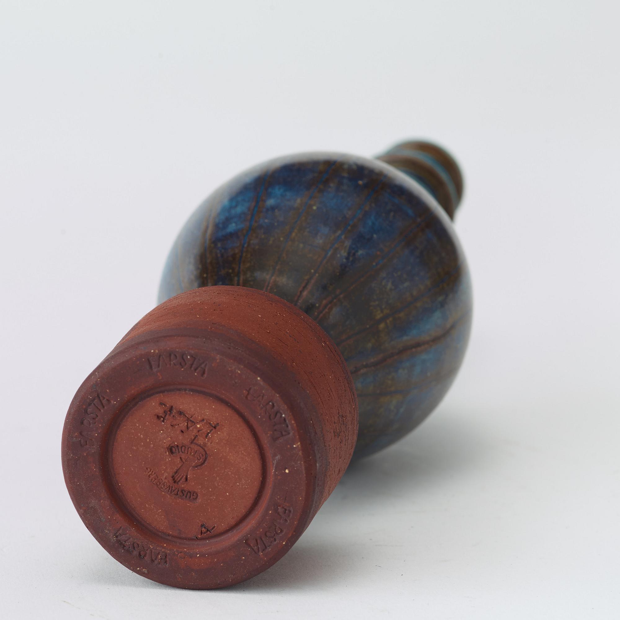 A Wilhelm Kåge 'Farsta Spirea' stoneware vase, Gustavsberg studio, Sweden 1956.