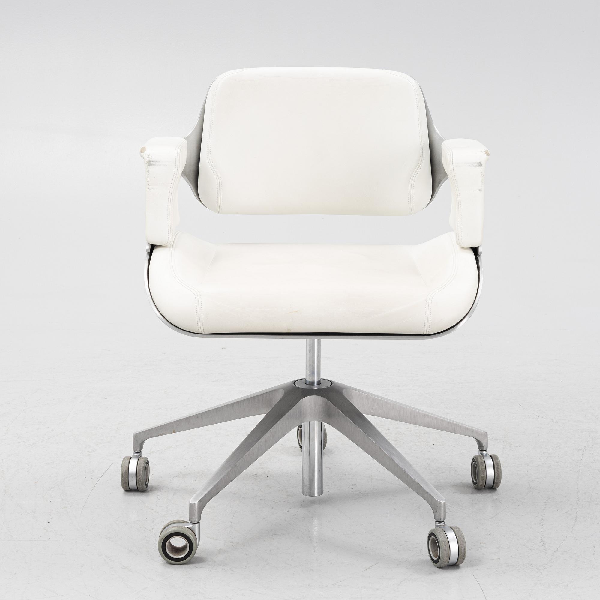 Hadi Teherani, a 'Silver 162S' desk chair, Interstuhl, Germany.