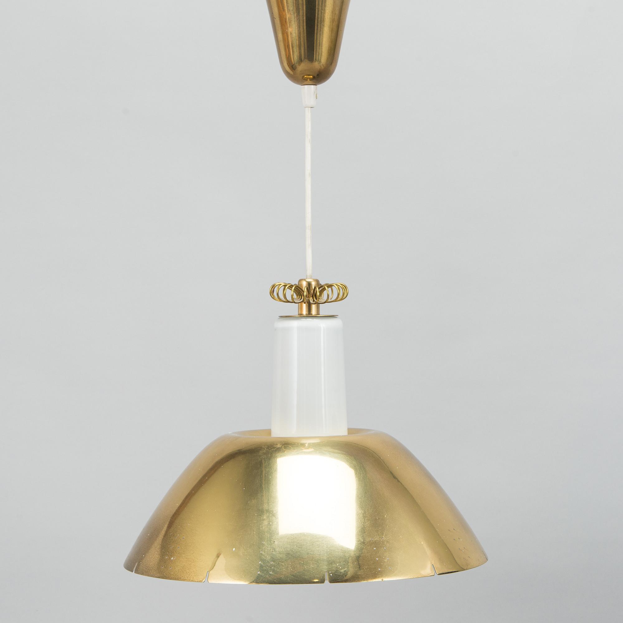 Paavo Tynell, a mid-20th century 'K2-20' pendant light for Idman.