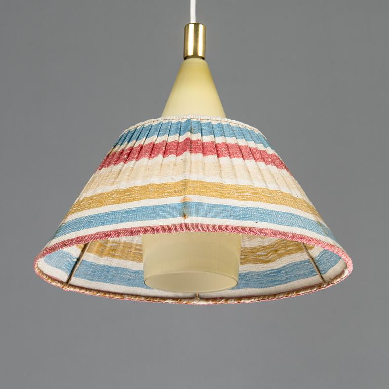 Paavo Tynell, a mid-20th century pendant light for Taito.