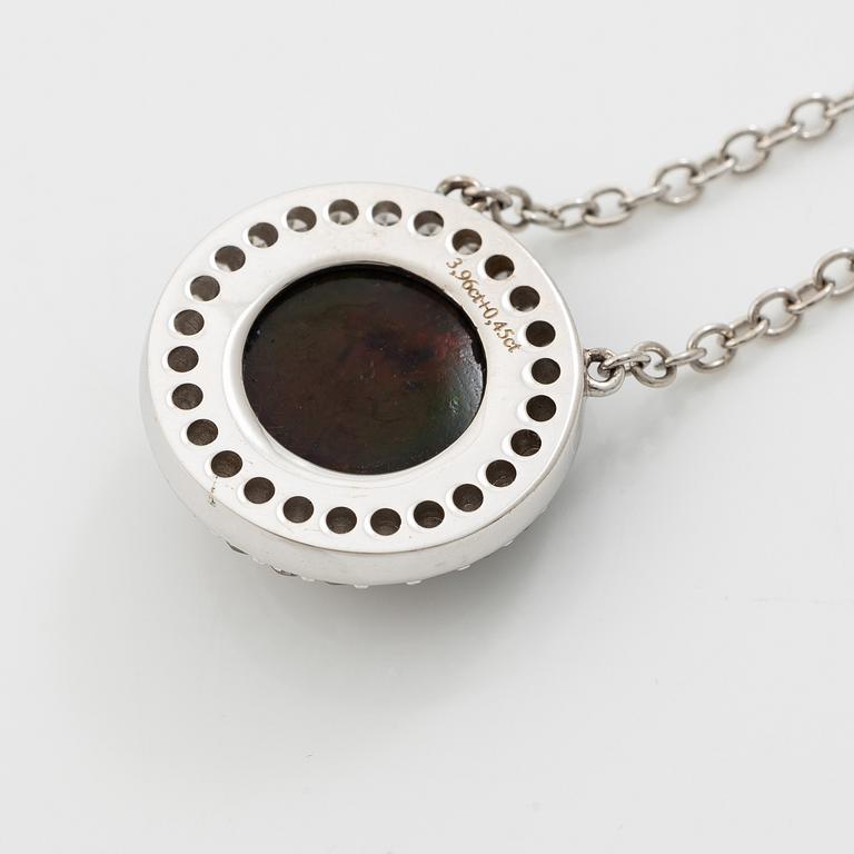 Necklace 18K white gold with an opal and eight-cut diamonds.