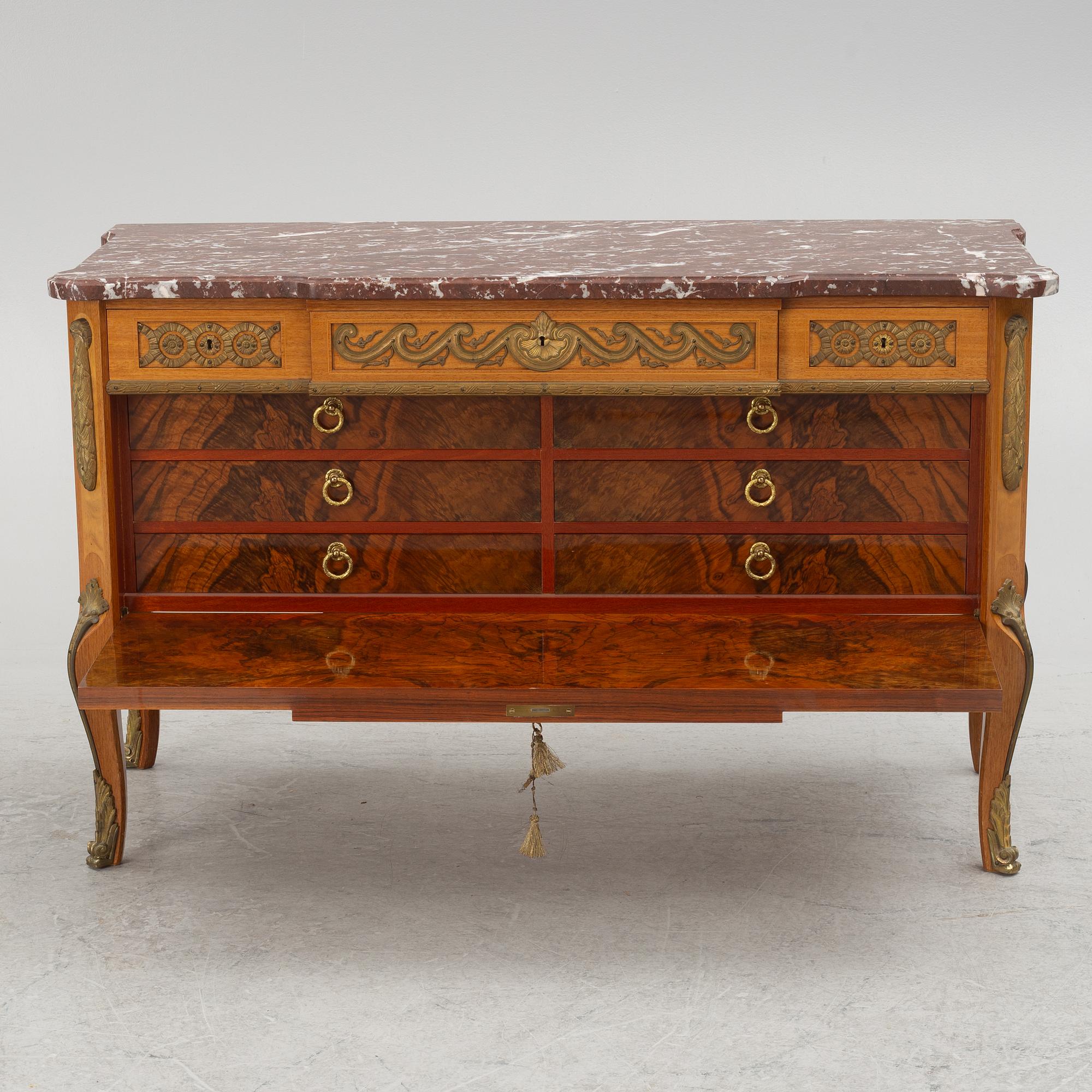 A Gustavian style chest of drawers, mid-20th Century.