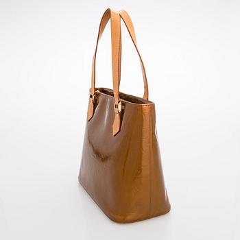 Louis Vuitton, A Monogram Vernis 'Houston' Bag.
