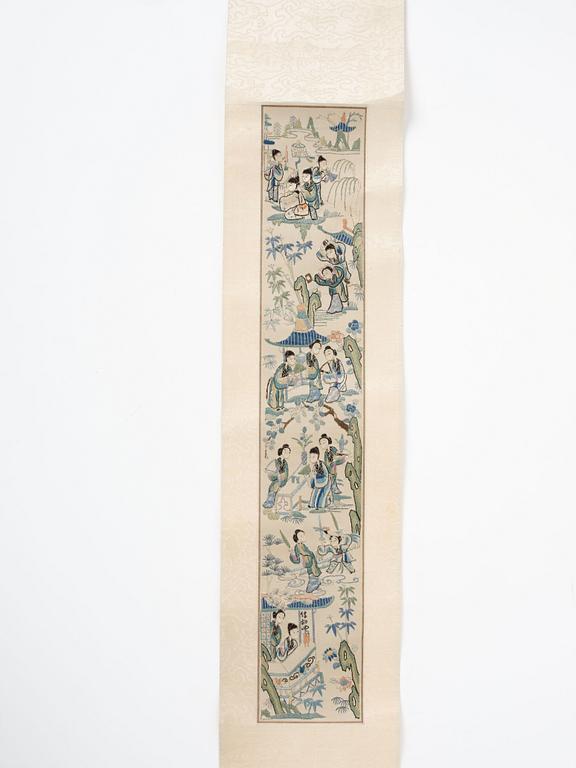 A set with two textile fragments, a scroll and a parfume box, Qing dynasty.