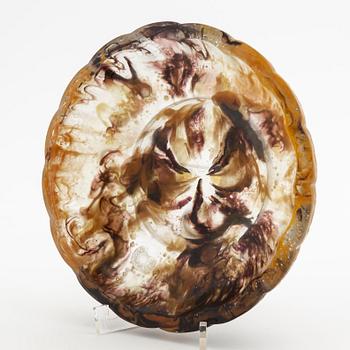 Francois-Emile Decorchemont, skål på fot, pate de verre, Frankrike, 1900-talets första hälft.