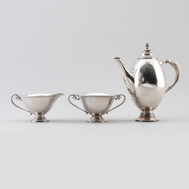 KAFFESERVIS, 3 delar, silver, Oscar Sjögren, Göteborg 1923, importstämplar. Total vikt ca 737 g.