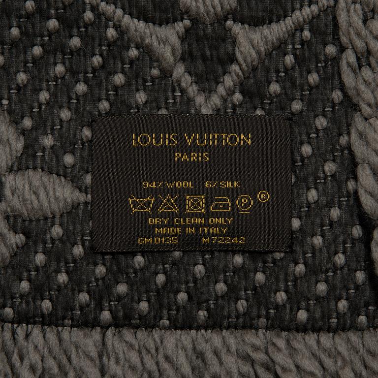 Louis Vuitton,"Logomania", scarf.
