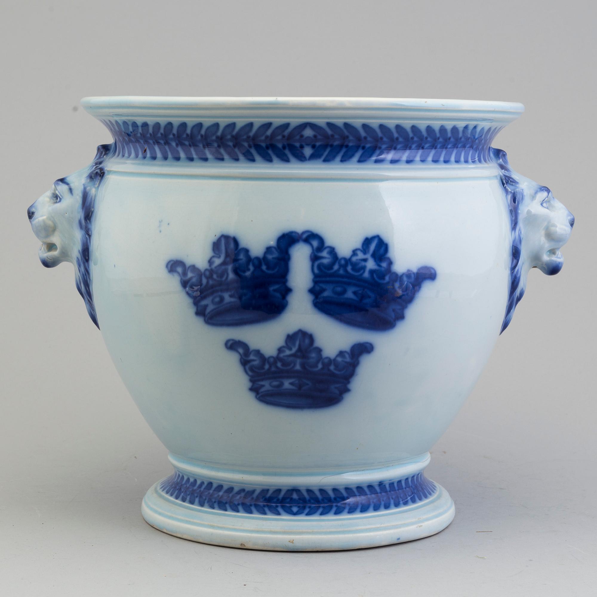 JOSEF EKBERG, a glazed porcelain "Three Crown" coat of arms flower pot, Gustavsberg, Sweden 1911.