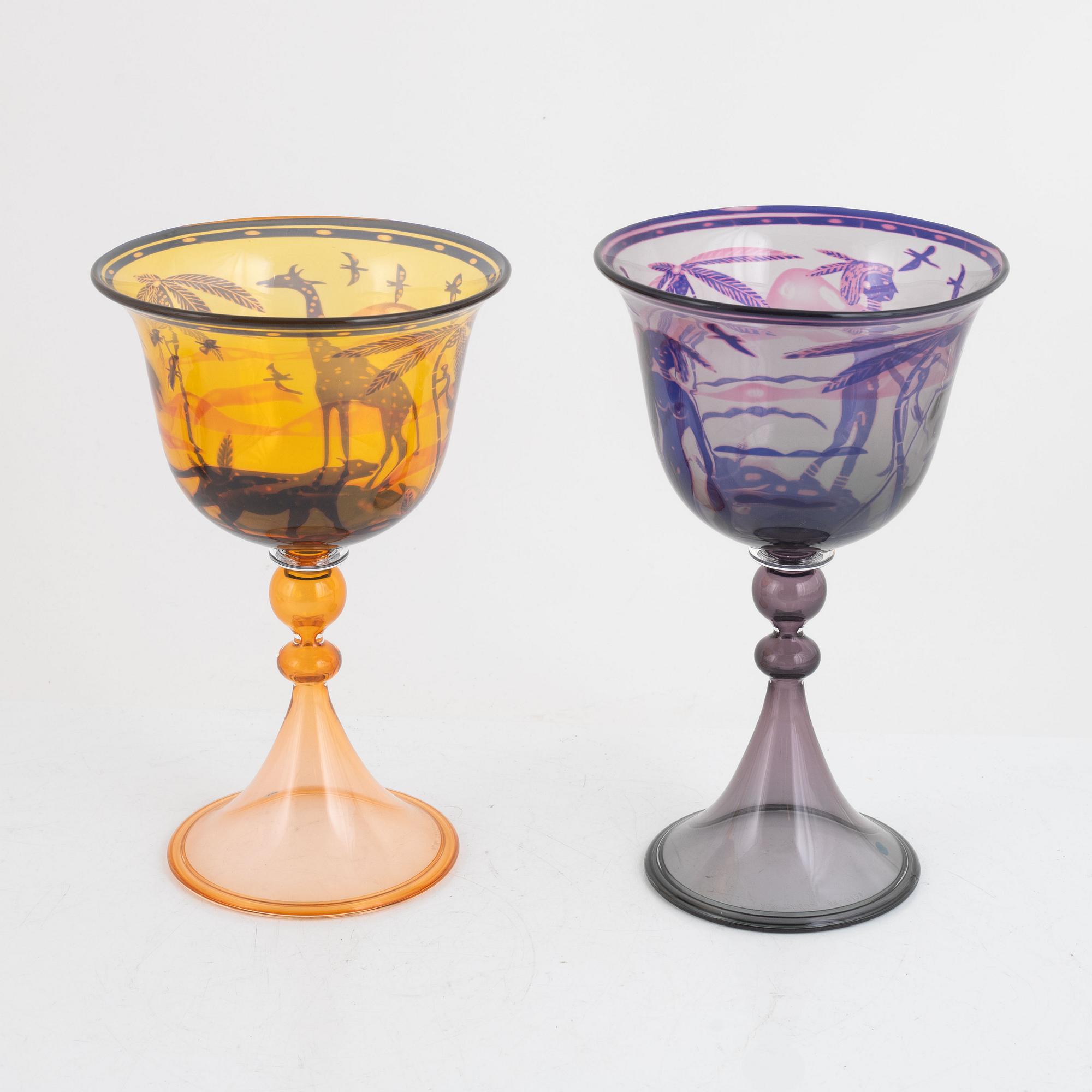 Wilke Adolfsson, glaspokaler, 2 st, 1988, signerade.