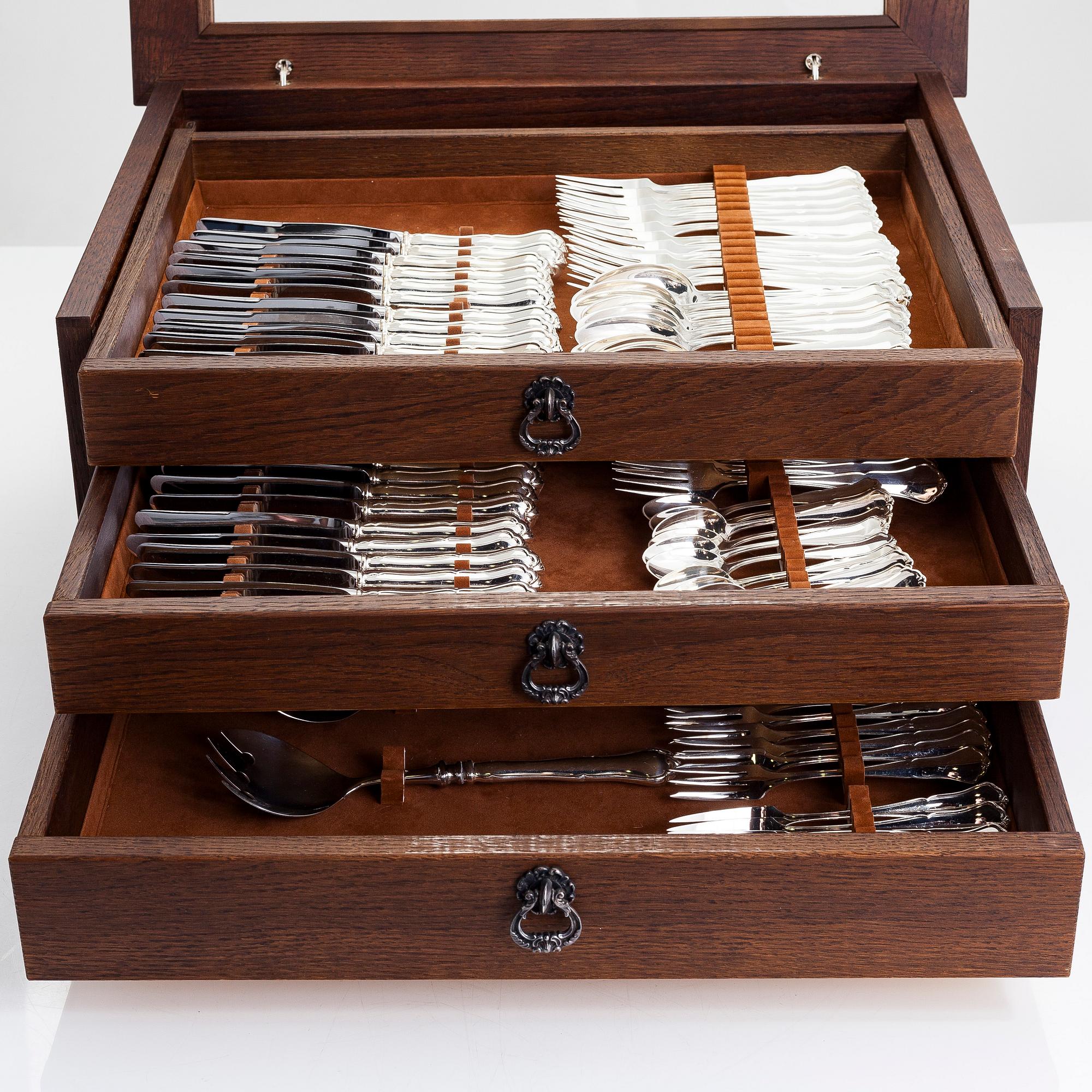 Bestickuppsättning, 90 dlr, silver, "Chippendale", Kultakeskus, Tavastehus 1991-92. I bestickschatull.