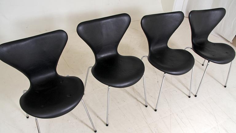 STOLAR, 4 st, "Sjuan", Arne Jacobsen, Fritz Hansen.