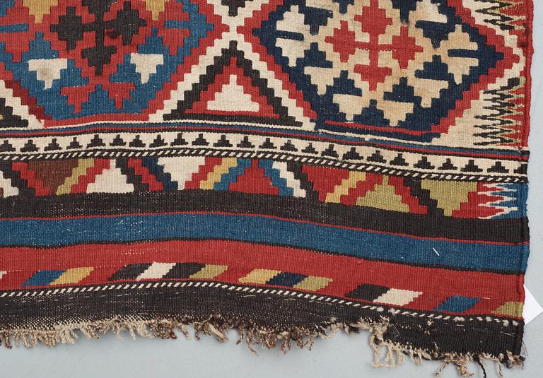 SEMI-ANTIQUE CAUCASIAN KILIM, probably Shirvan. 256 x 156,5 cm.