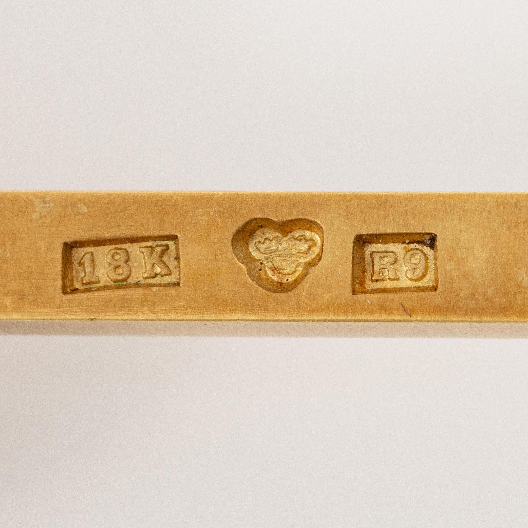 Wiwen Nilsson, a brooch, 18K gold with a cabochon-cut moonstone, Lund 1967.