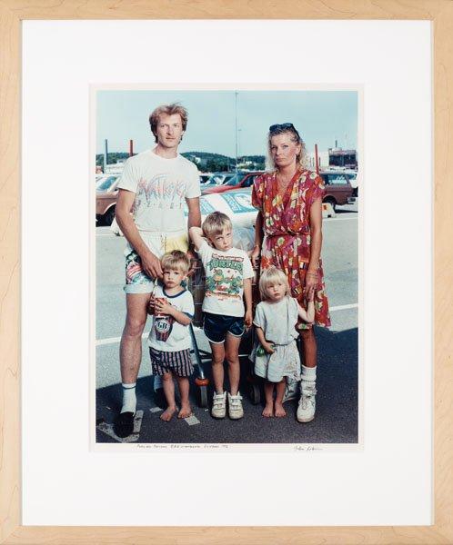 Anders Kristensson, "Familjen Matsson, B&W Stormarknad, Göteborg", 1992 (The  Matsson Family, B&W Supermarket, Gothenburg).