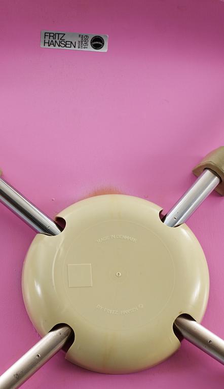 STOLAR, 5 st, "Sjuan" Arne Jacobsen, Fritz Hansen, 1980/90-tal.