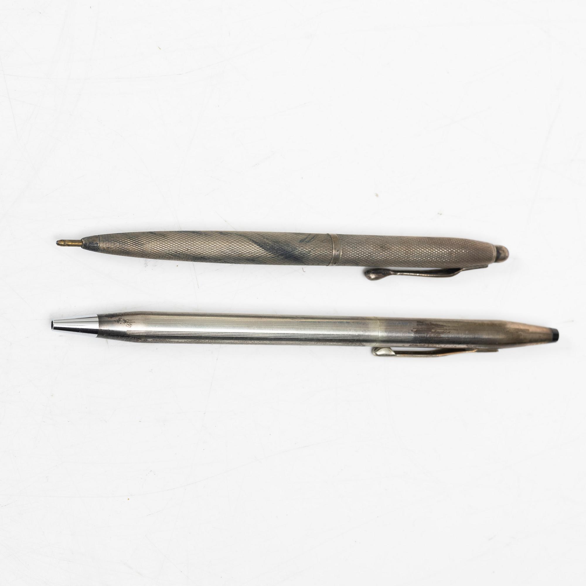 Silver, 9 delar, bl a stämplat Robert Pringle & Sons, London 1903.