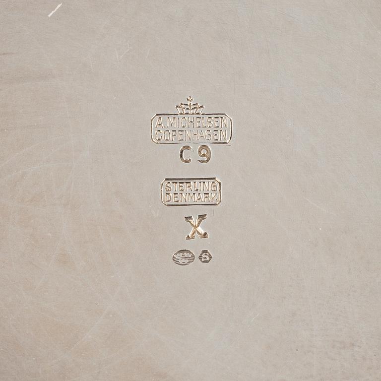 A Michelsen, bägare, förgyllt silver och emalj, sk Margrethebägare,  Danmark 1900-talets mitt.