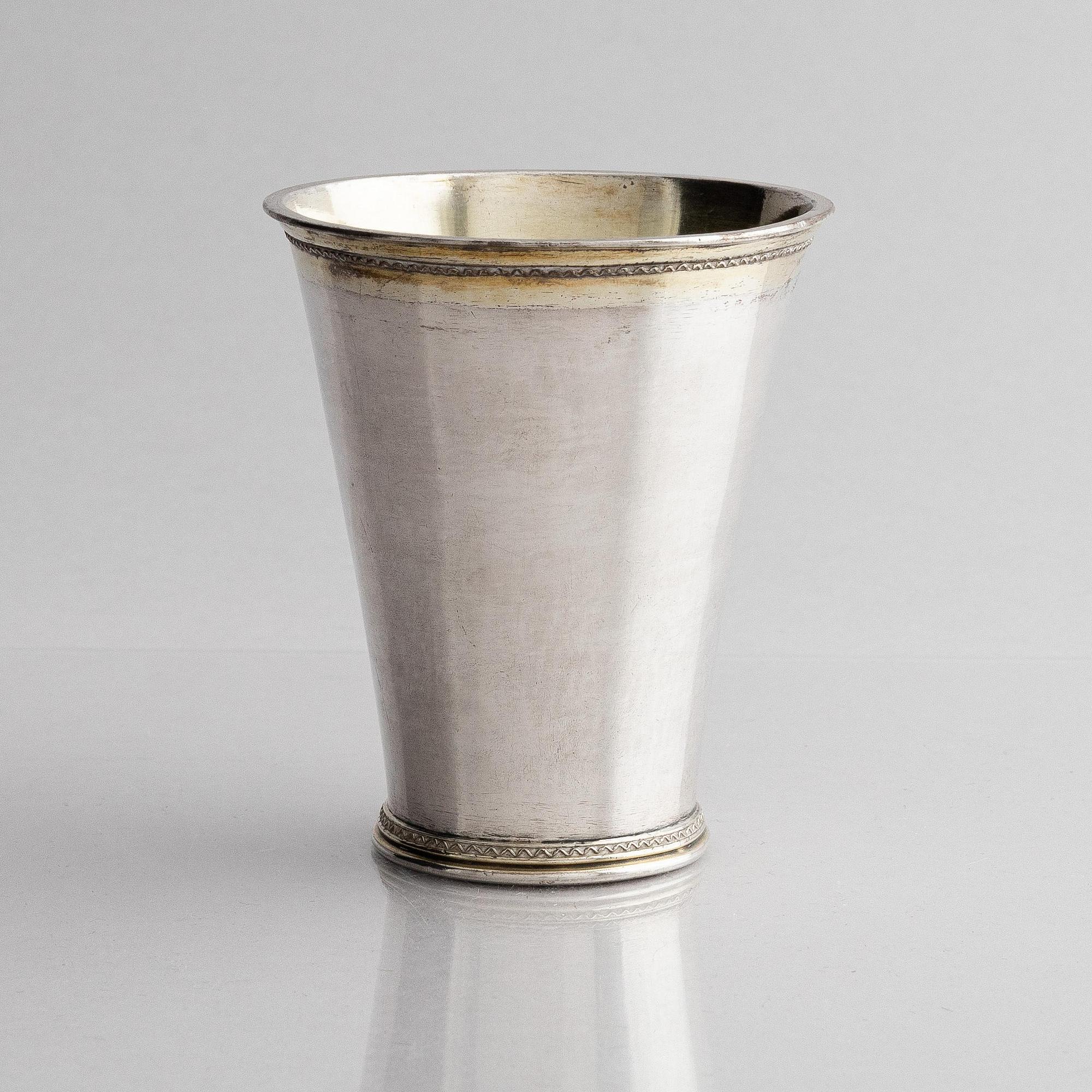Abraham Wirgman, bägare, silver, Göteborg 1714. Senbarock.