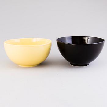 KAJ FRANCK, A 67-piece SET OF KILTA / TEEMA FAYENCE / PORCELAIN by Arabia.