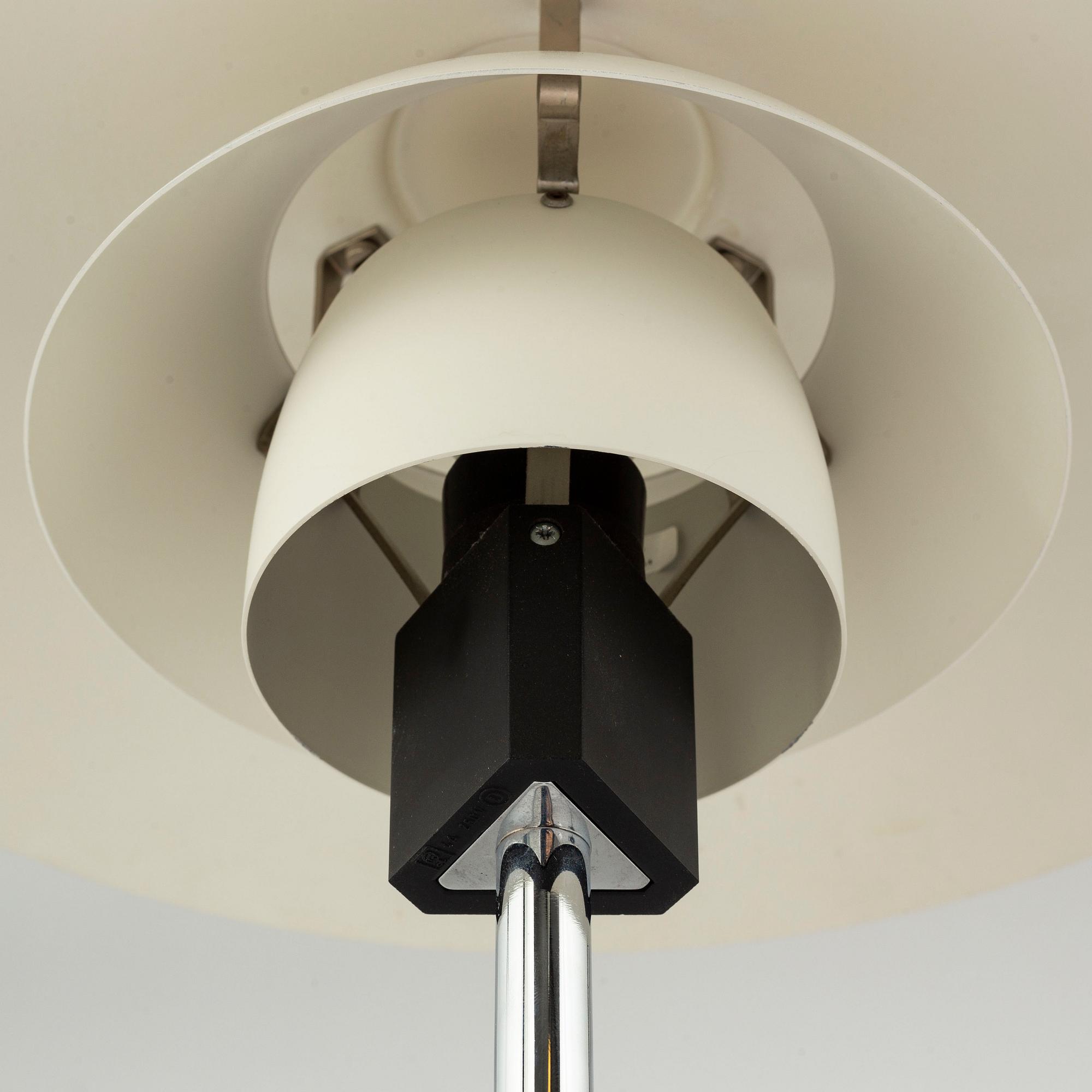 POUL HENNINGSEN, a 'PH-4/3' table lamp, for Louis Poulsen, late 20th century.