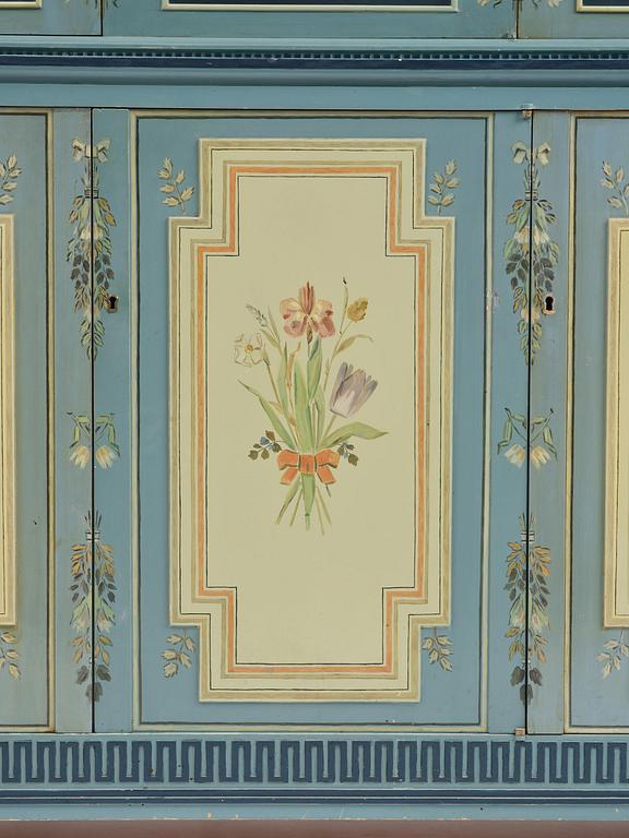 Carl Malmsten, a Swedish Grace showcase cabinet, cabinetmaker Albin Johansson, Stockholm, for Villa Kvikkjokk, 1927.