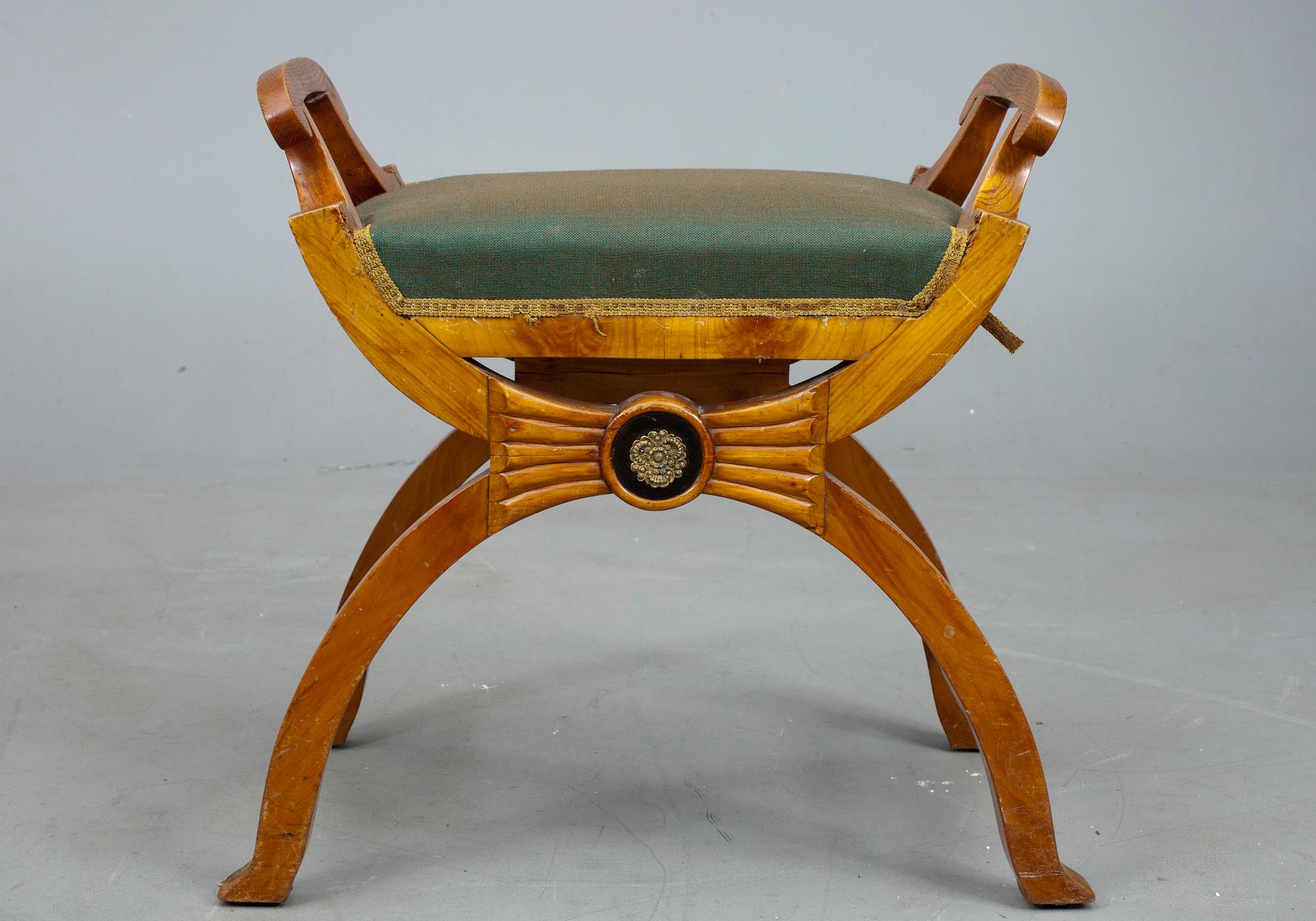 TABURETT, senempire, 1800-talets senare hälft.