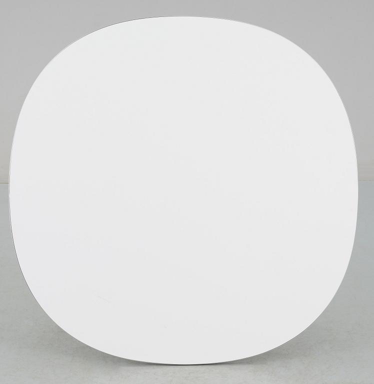 BORD, Superellips. Piet Hein och Bruno Mathsson för Fritz Hansen, 1987.