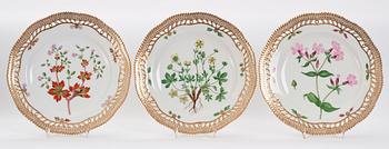 A Royal Copenhagen 'Flora Danica' part dinner service, Denmark, 20th Century.
