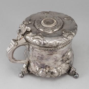 A baroque style silver tankard, Tesi, Gothenburg, 1965.