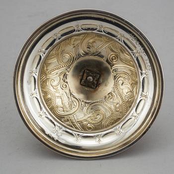 DRYCKESPOKAL, silver, Nils August Malmqvist, Malmö, 1890. Vikt ca 753 gram.