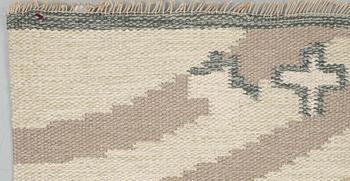 RUG. "Aplarna om morgonen". Rölakan (flat weave). 197,5 x 140 cm. Signed BR.
