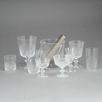 GLASSERVIS, 75 delar, "Diamant", Vicke Lindstrand, Kosta.