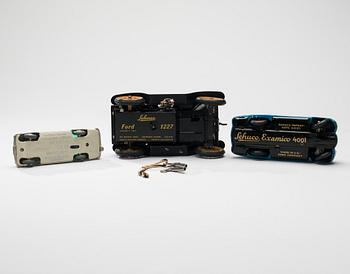 LEKSAKSBILAR, 3 st, Schuco, Tyskland. 1950-tal/1960-talets början.