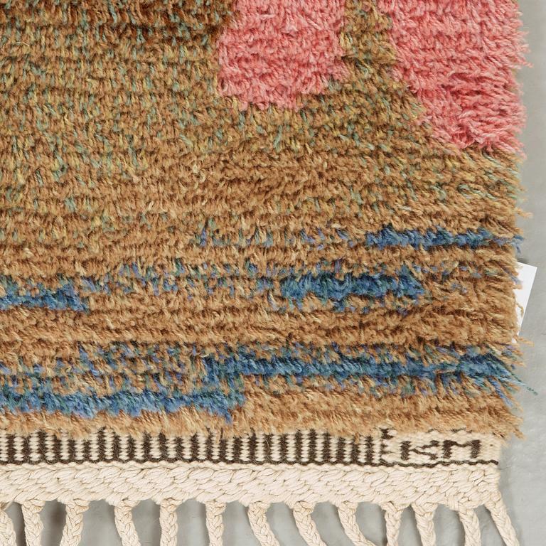 Kaisa Melanton, A CARPET. "Skärgårdsmattan". Knotted pile. 327,5 x 263 cm. Signed AB MMF KM.