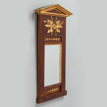 Spegel, empire, 1800-talets första hälft.