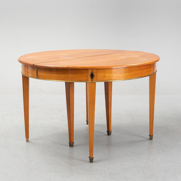 Matbord, Biedermeier, 1800-talets mitt. Proveniens: Freddie Mercury.