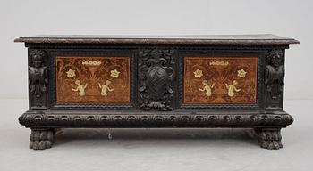 CASSONE, renässansstil, sent 1800-tal.