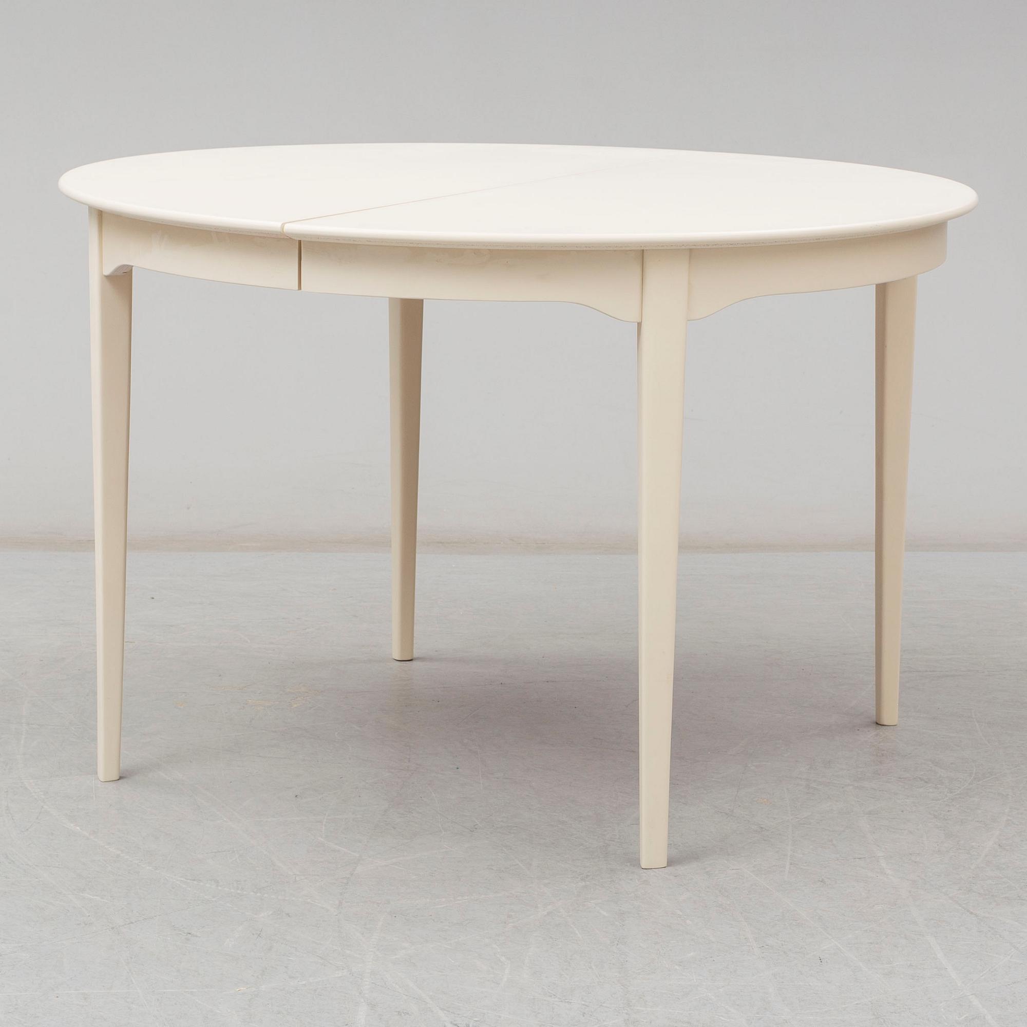 A 'Talavid' dining table by Carl Malmsten, Waggeryds Möbelfabrik.